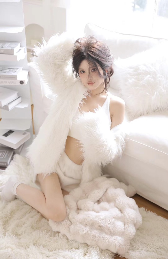 假面女郎 封面
